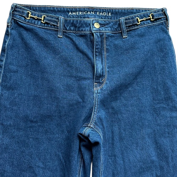 AMERICAN EAGLE High-Rise Flare stretch buckle detail at waist jeans size 12 - Picture 2 of 9